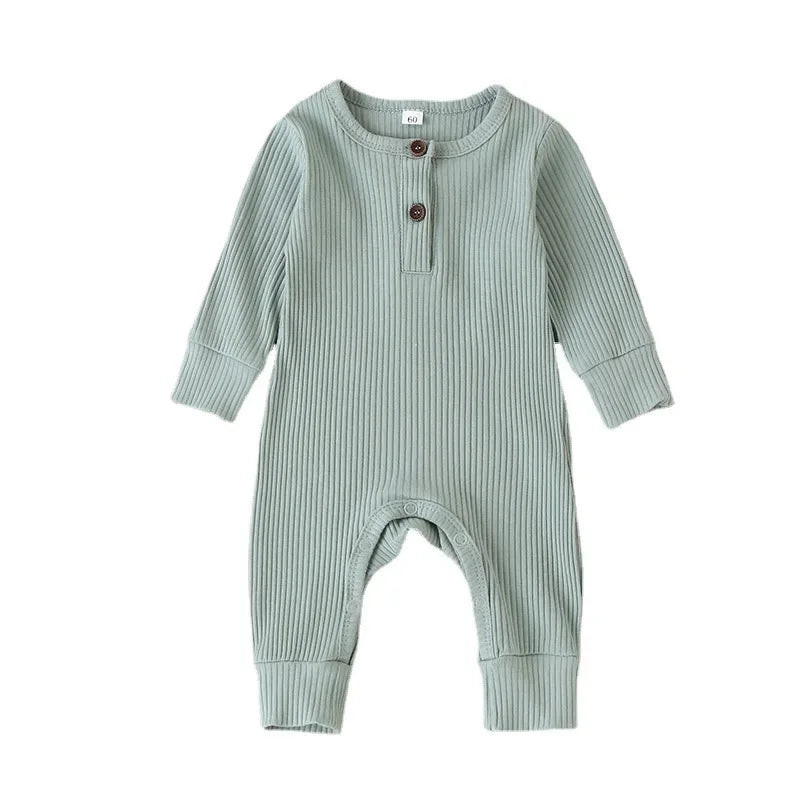 Fall in love with our cozy cotton romper for newborns! Perfect for baby boys and girls, this long sleeve jumpsuit is a must-have for autumn adventures! 🍂👶✨
