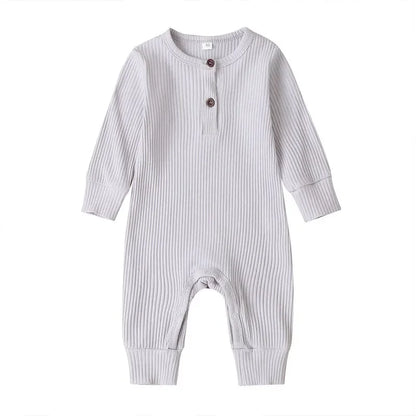 Fall in love with our cozy cotton romper for newborns! Perfect for baby boys and girls, this long sleeve jumpsuit is a must-have for autumn adventures! 🍂👶✨